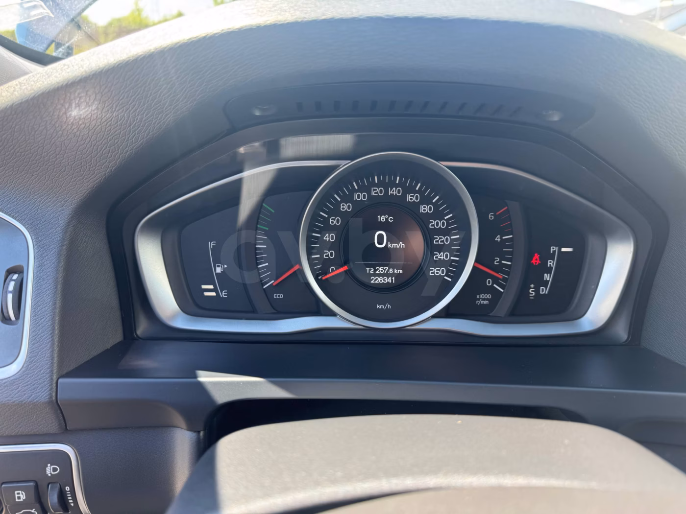 Volvo V60 фото 10