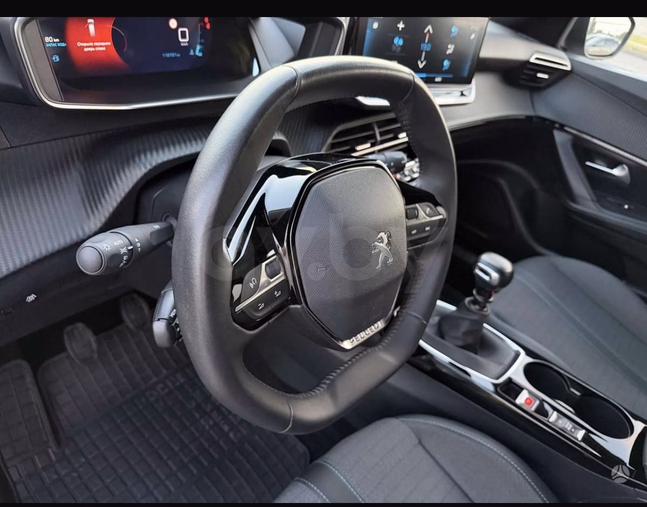 Peugeot 2008 фото 19