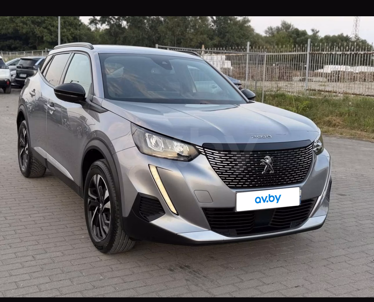Peugeot 2008 фото 20