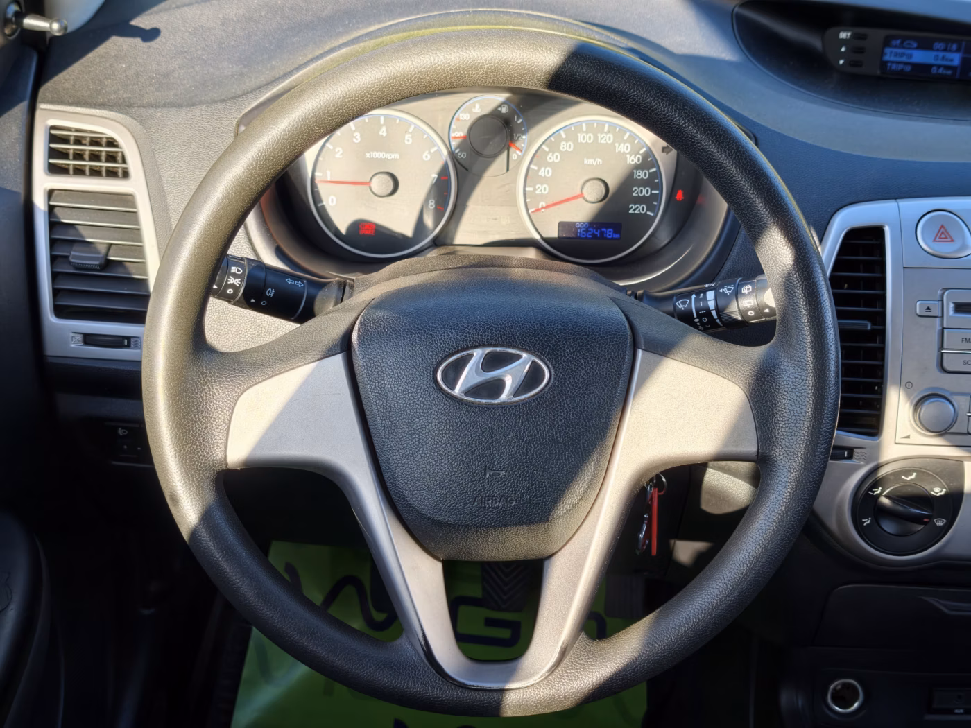 Hyundai i20 фото 16