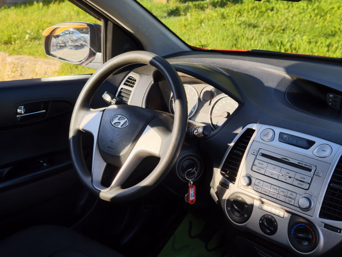 Hyundai i20 фото 14