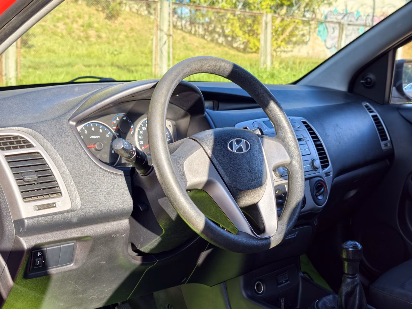 Hyundai i20 фото 9