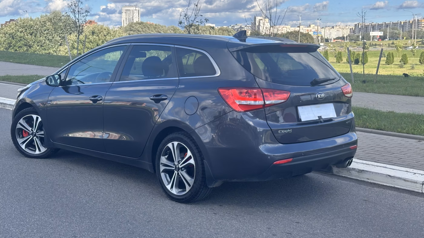 Kia Cee'd фото 9