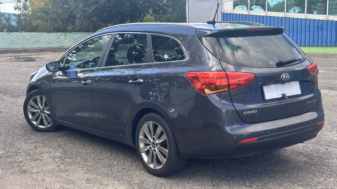 Kia Cee'd фото 11