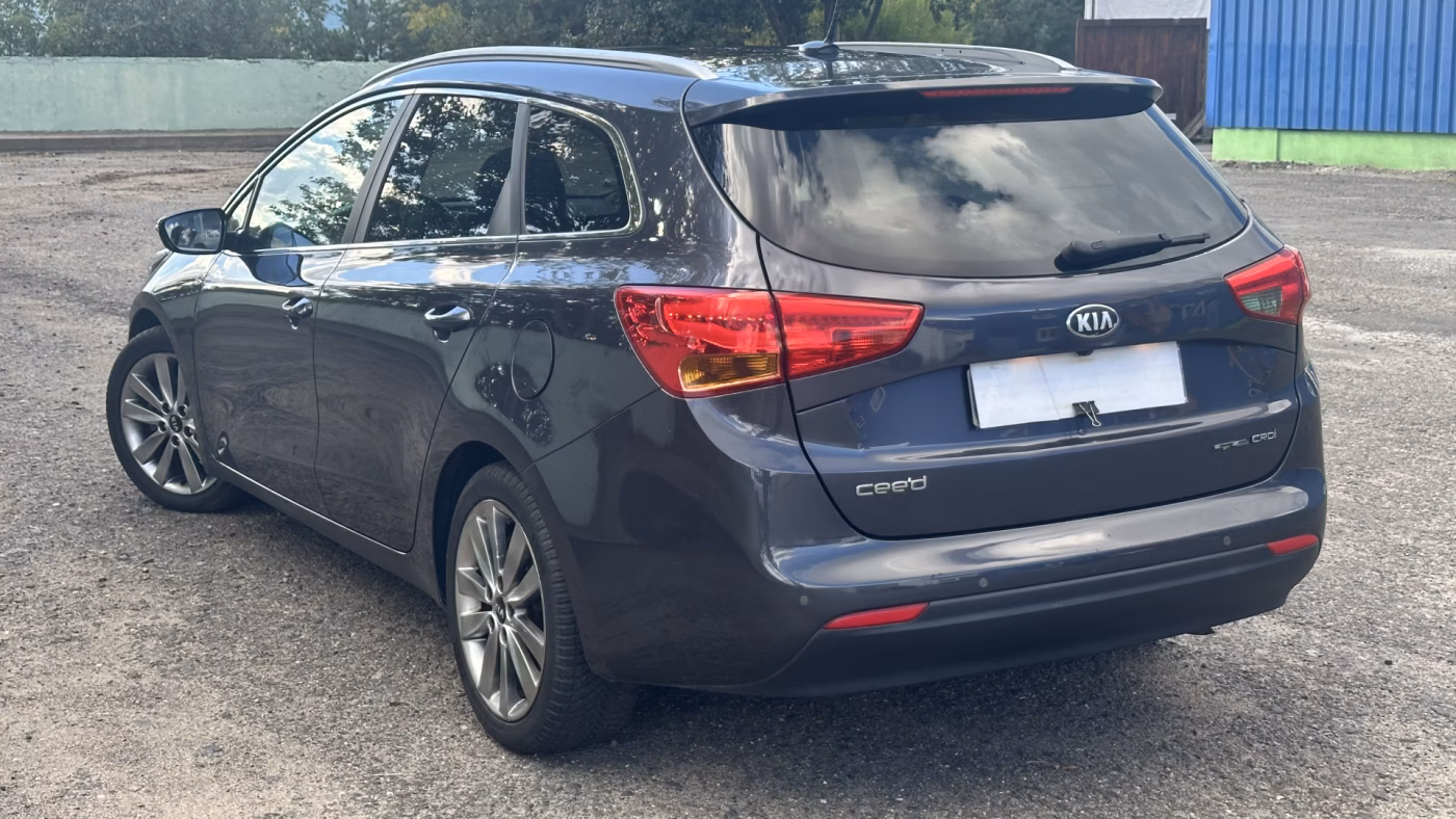 Kia Cee'd фото 10