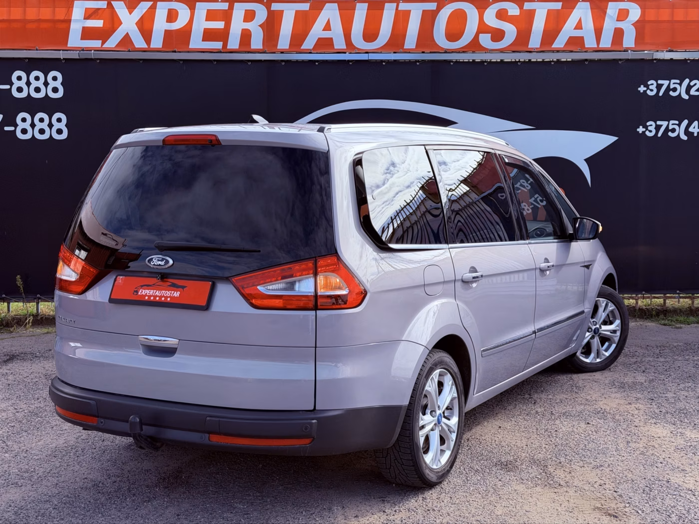 Ford Galaxy фото 5