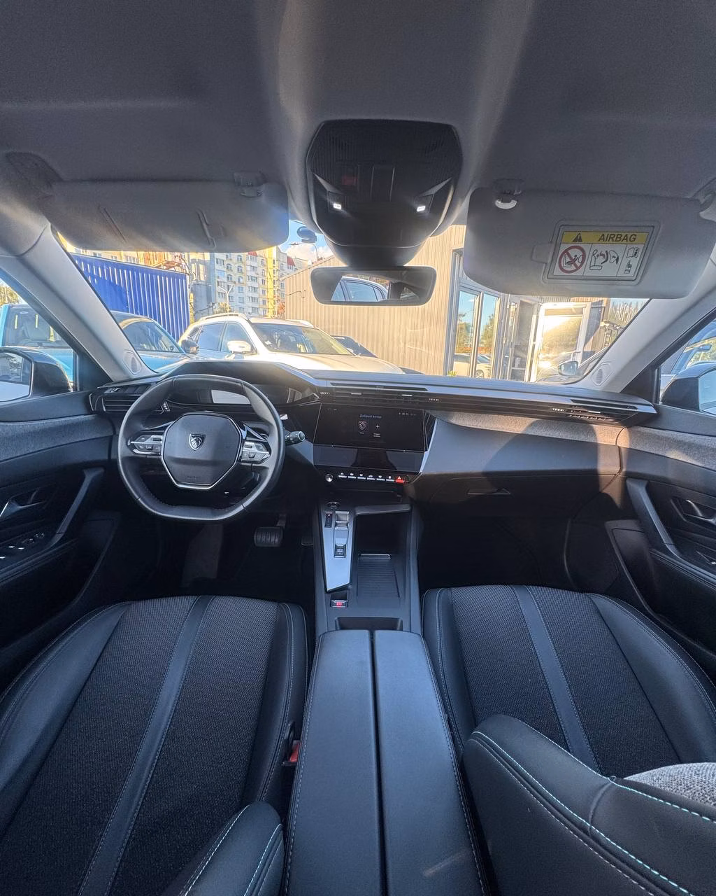 Peugeot 308 фото 9