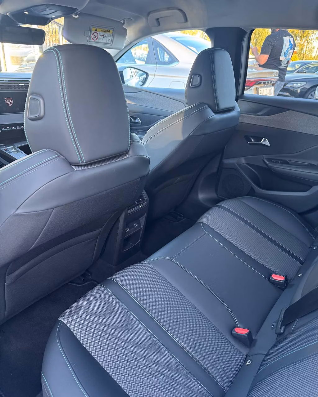 Peugeot 308 фото 11