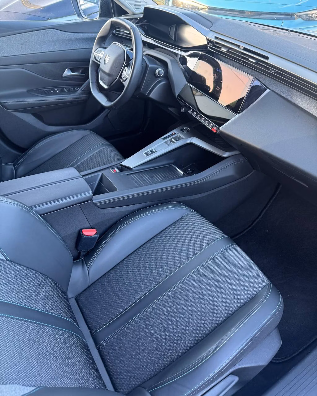 Peugeot 308 фото 14