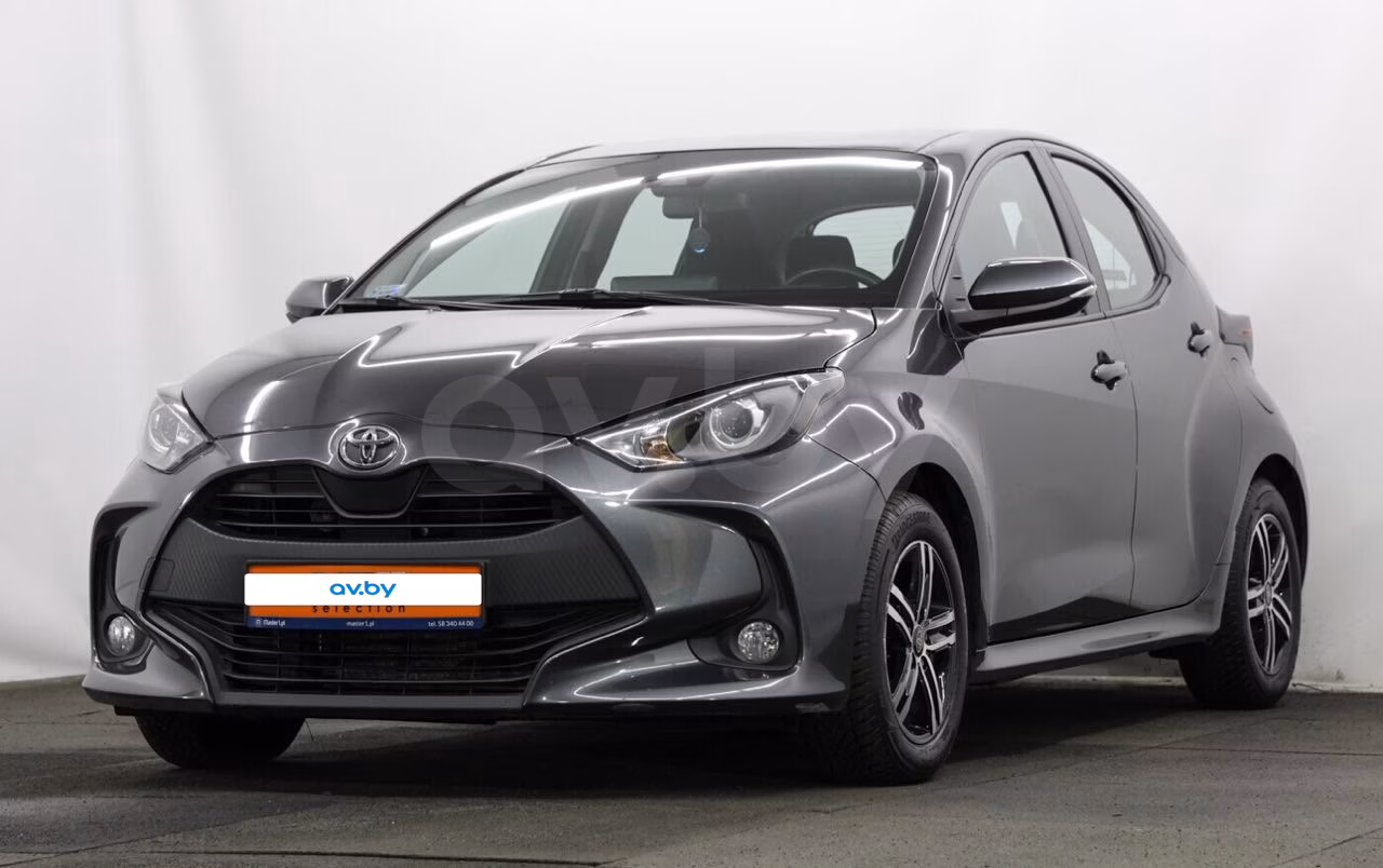 Toyota Yaris фото 3