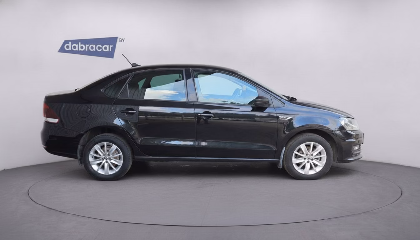 Volkswagen Polo Sedan фото 4
