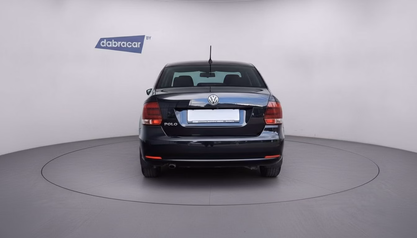 Volkswagen Polo Sedan фото 6