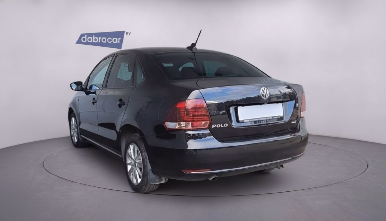 Volkswagen Polo Sedan фото 7