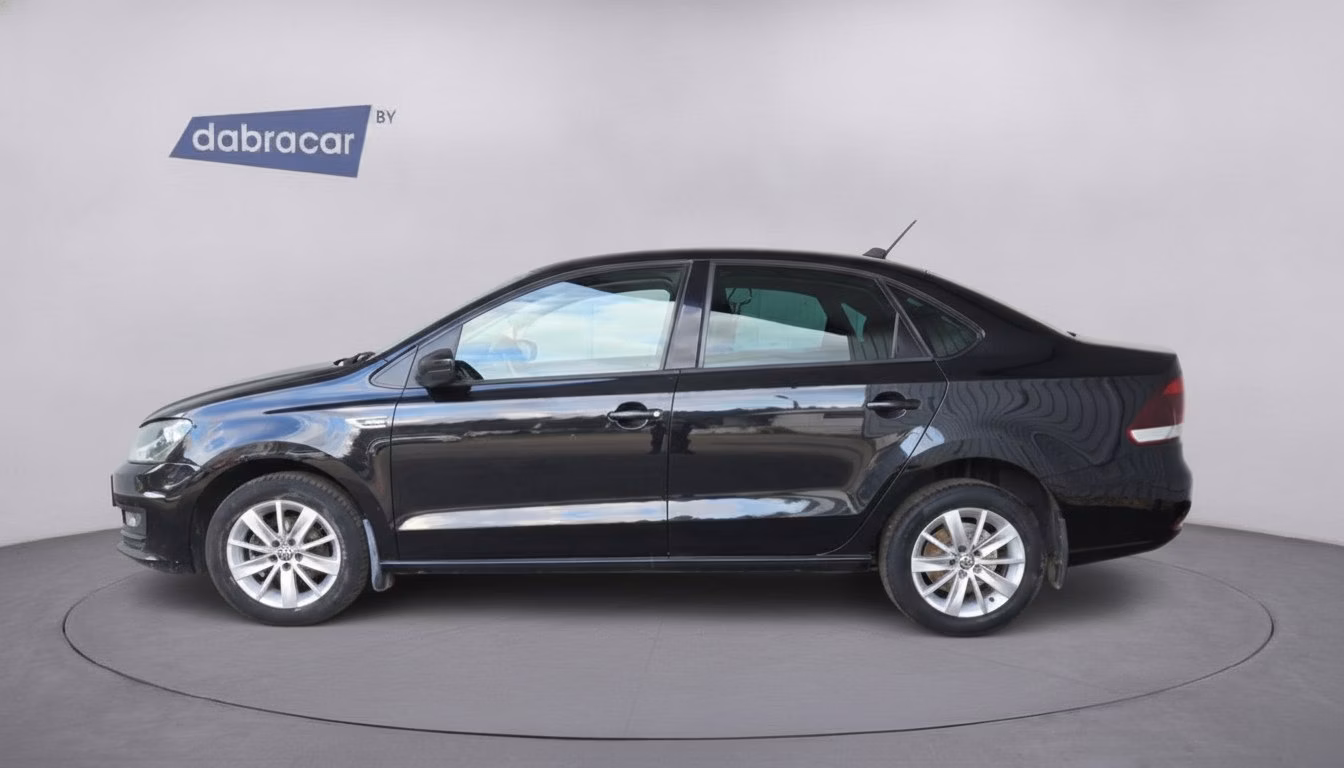 Volkswagen Polo Sedan фото 8