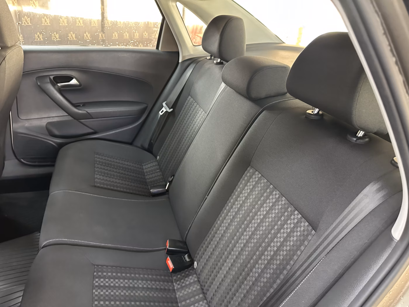 Volkswagen Polo Sedan фото 27