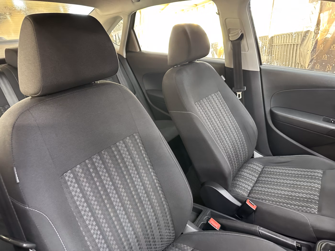 Volkswagen Polo Sedan фото 22