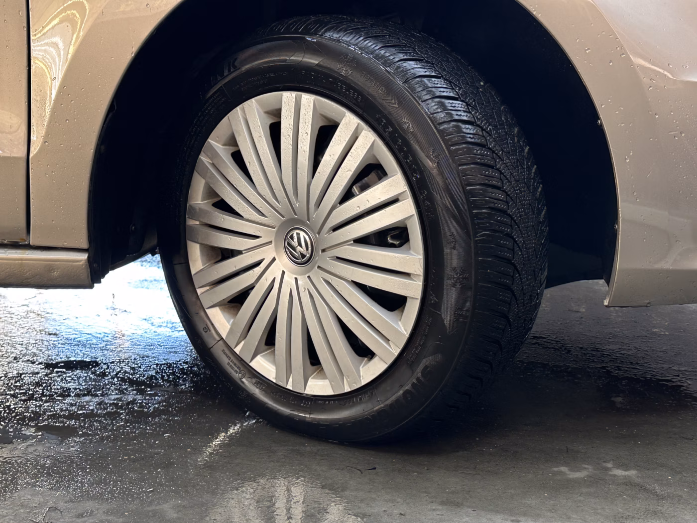 Volkswagen Polo Sedan фото 29