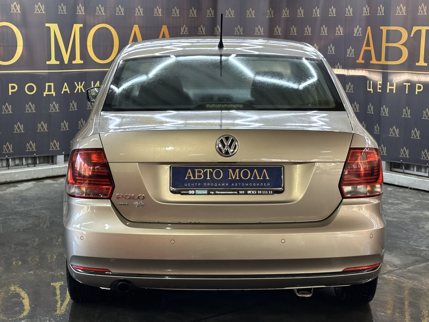 Volkswagen Polo Sedan фото 8