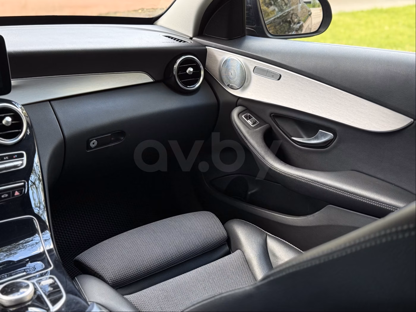 Mercedes-Benz C-Класс фото 13