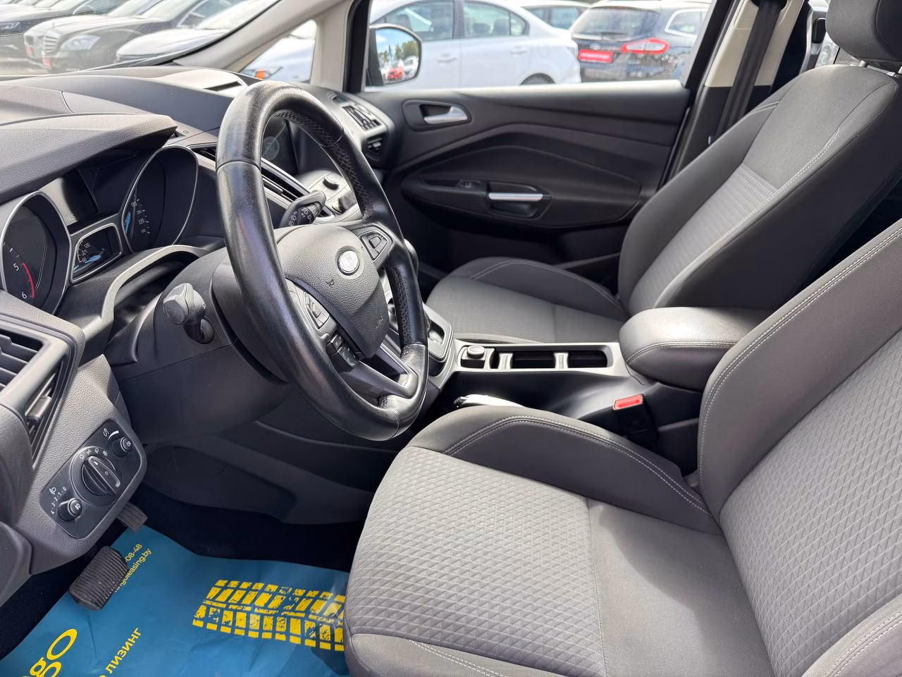 Ford Grand C-Max фото 9