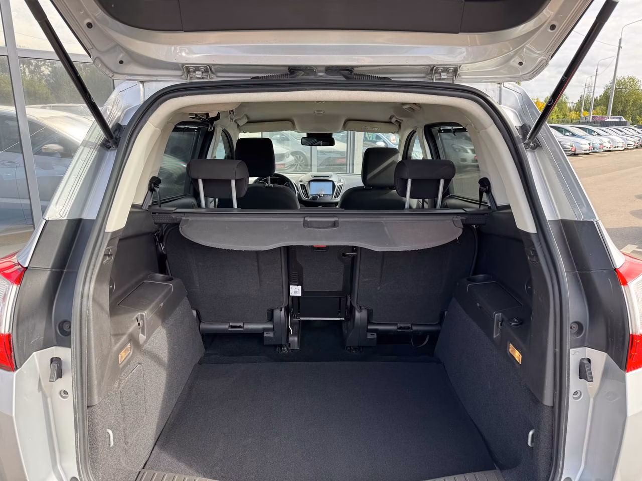 Ford Grand C-Max фото 18