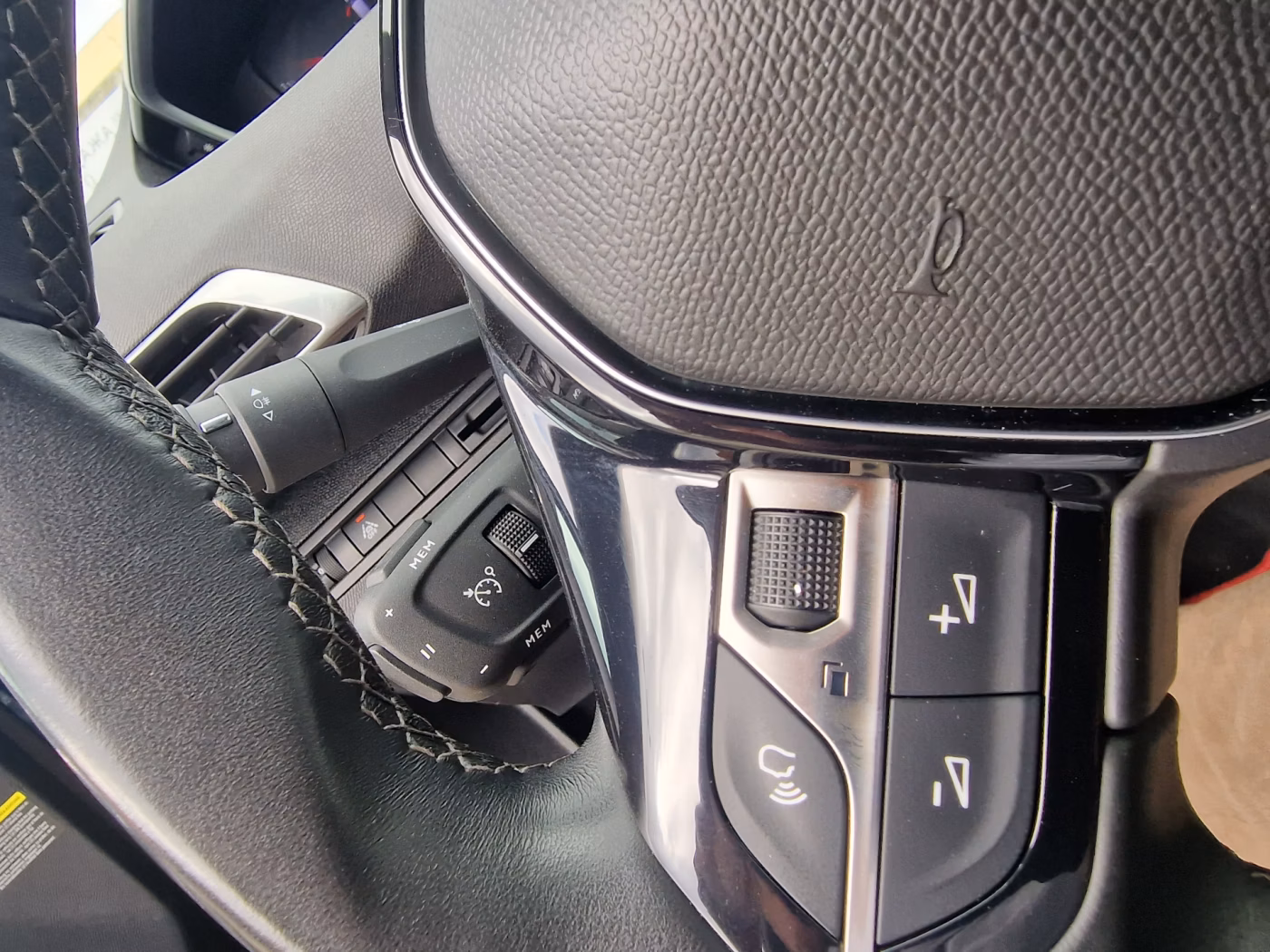 Peugeot 3008 фото 13