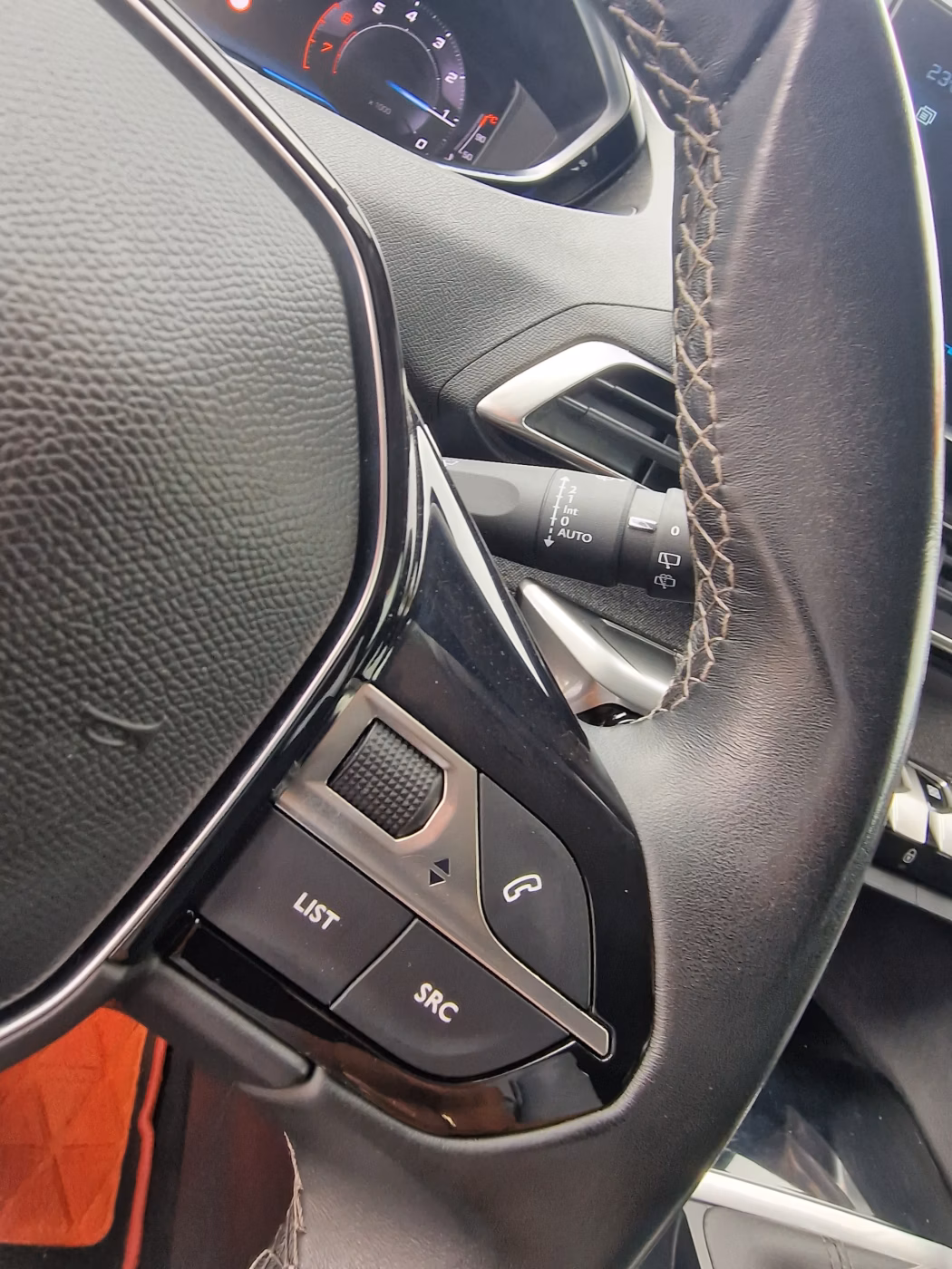 Peugeot 3008 фото 14