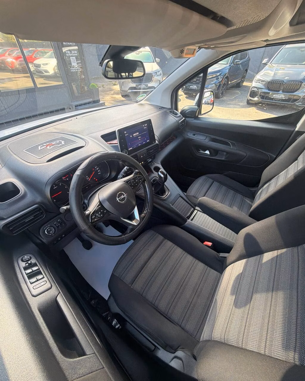 Opel Combo фото 8