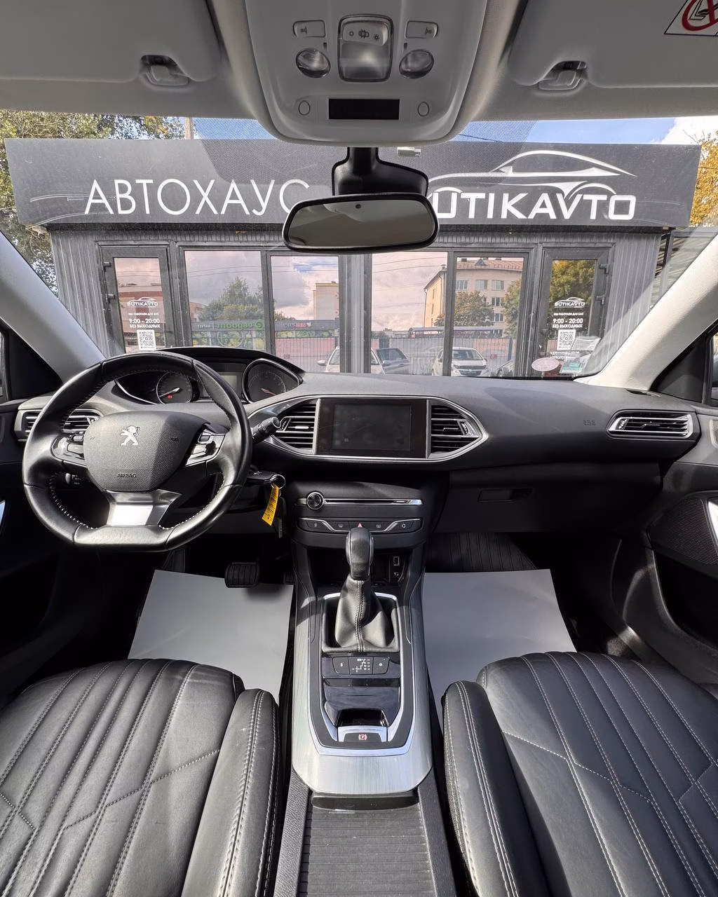 Peugeot 308 фото 13