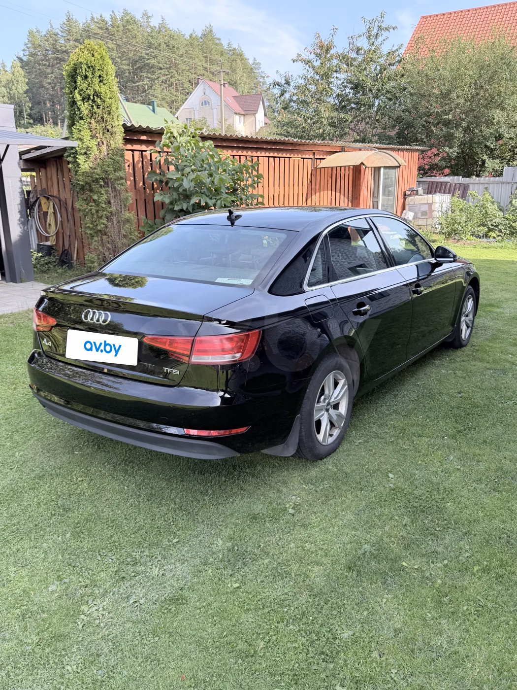Audi A4 фото 2