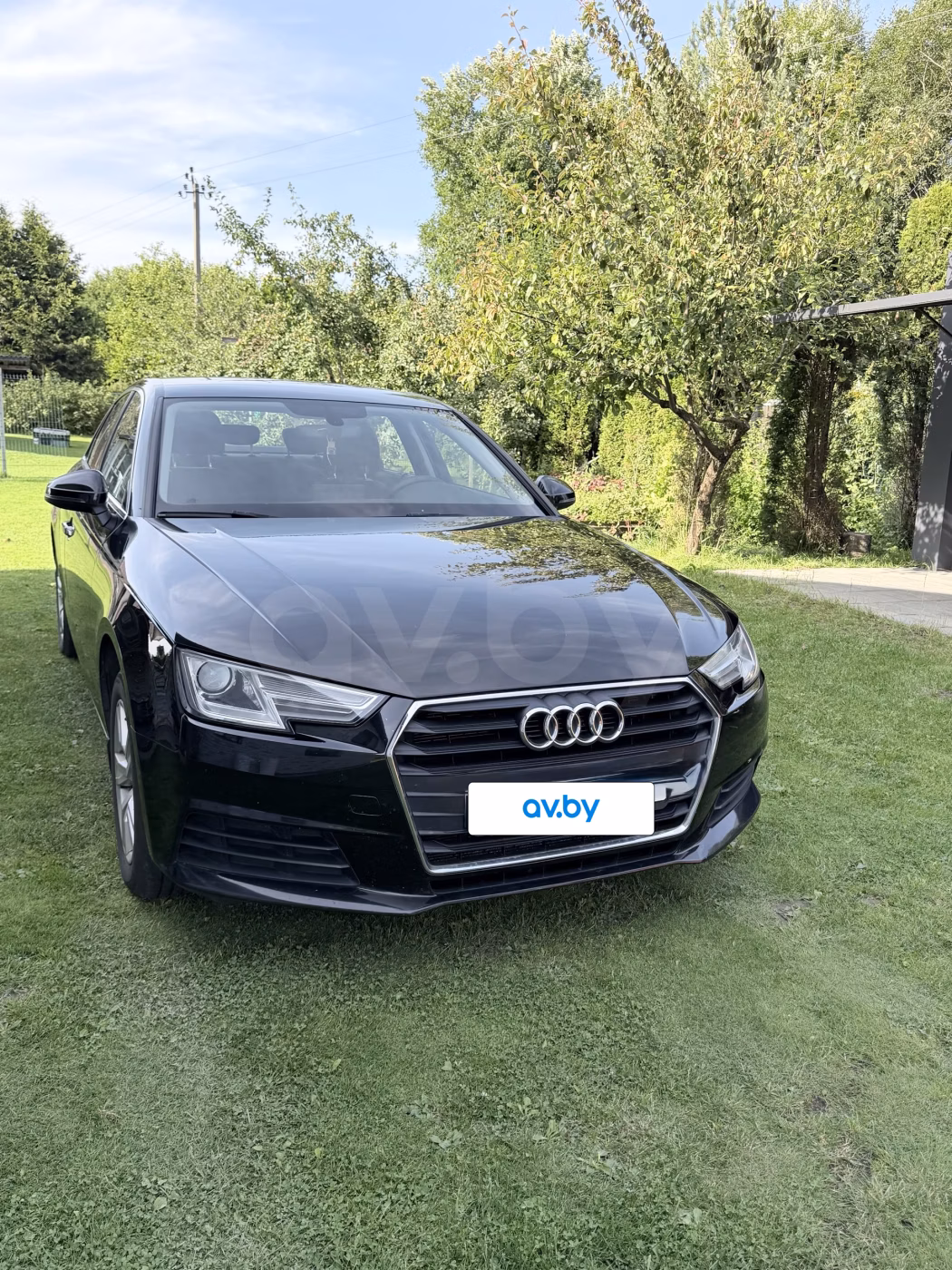 Audi A4 фото 3