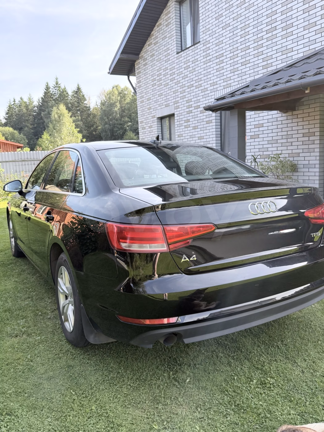 Audi A4 фото 4