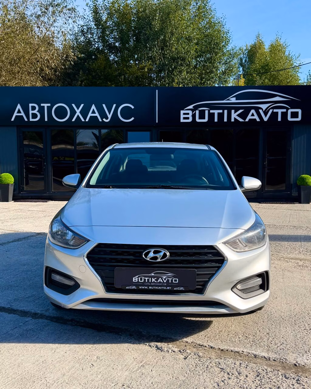 Hyundai Accent фото 2