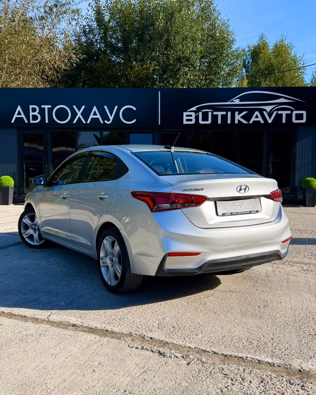 Hyundai Accent фото 6