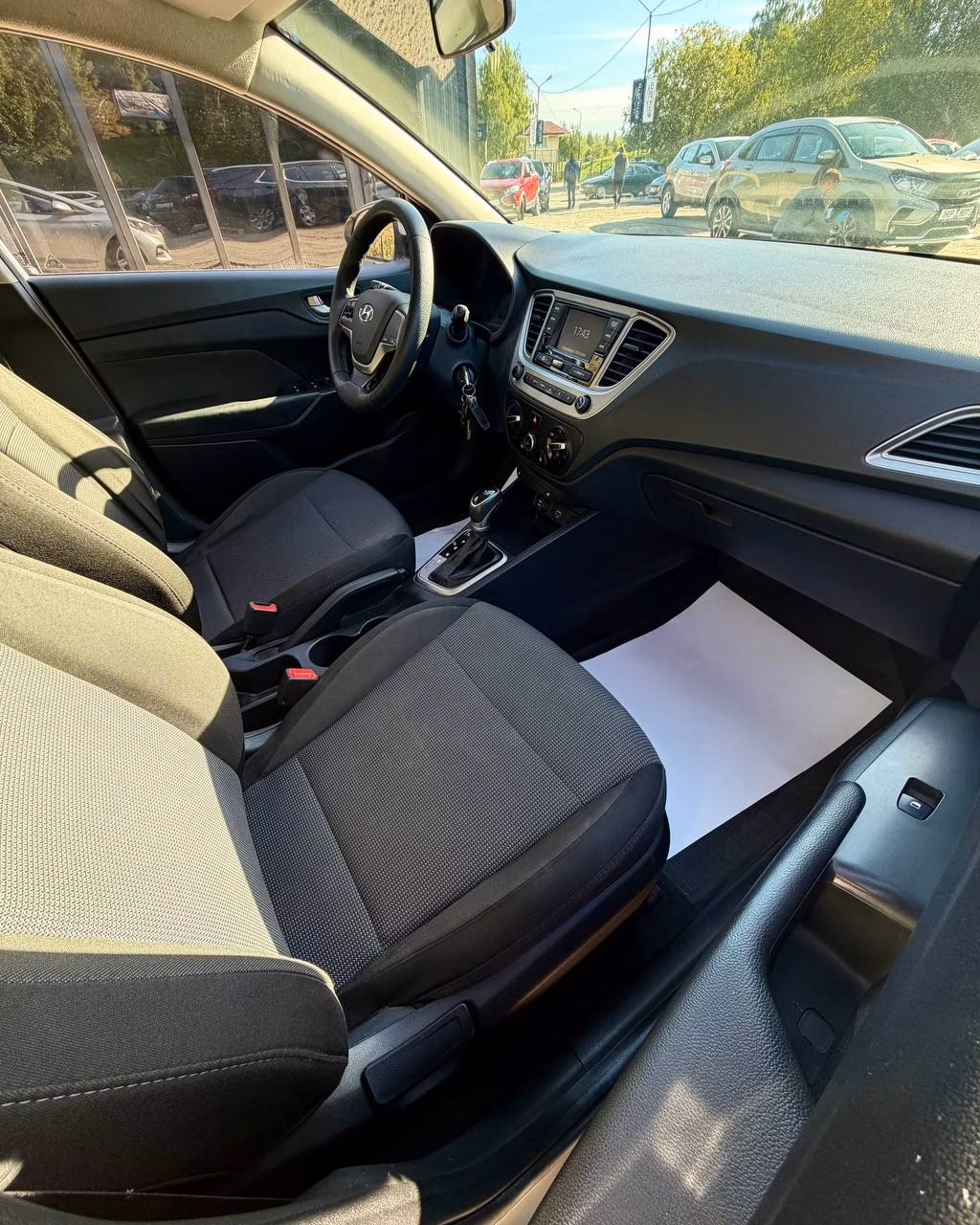 Hyundai Accent фото 10