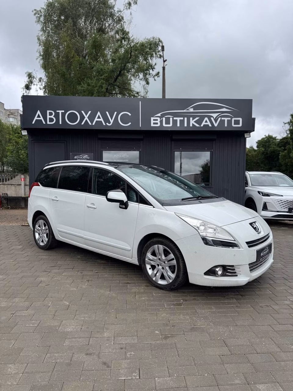 Peugeot 5008