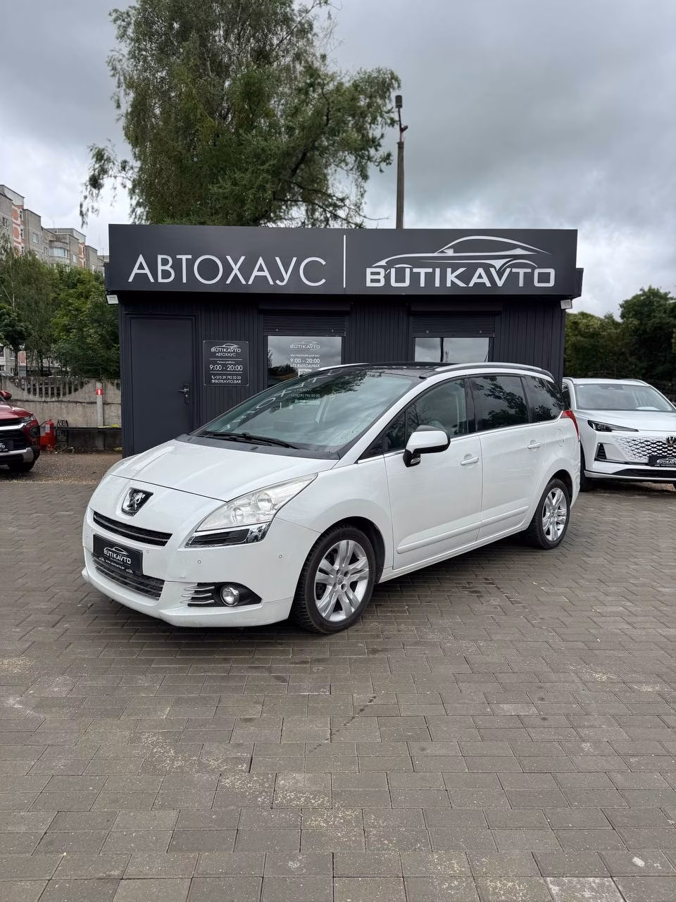 Peugeot 5008 фото 3