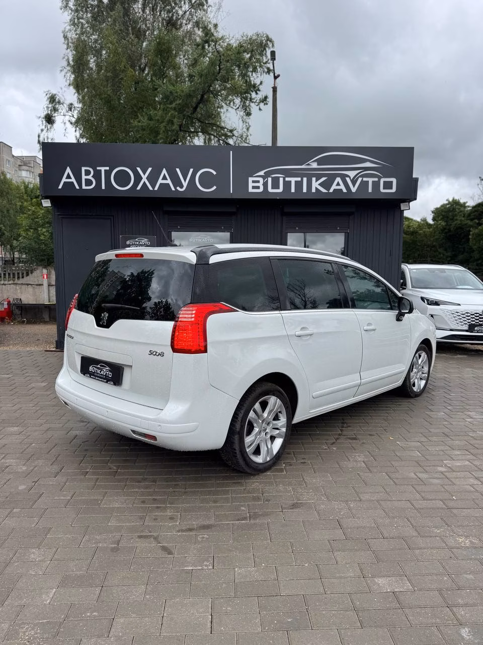 Peugeot 5008 фото 6