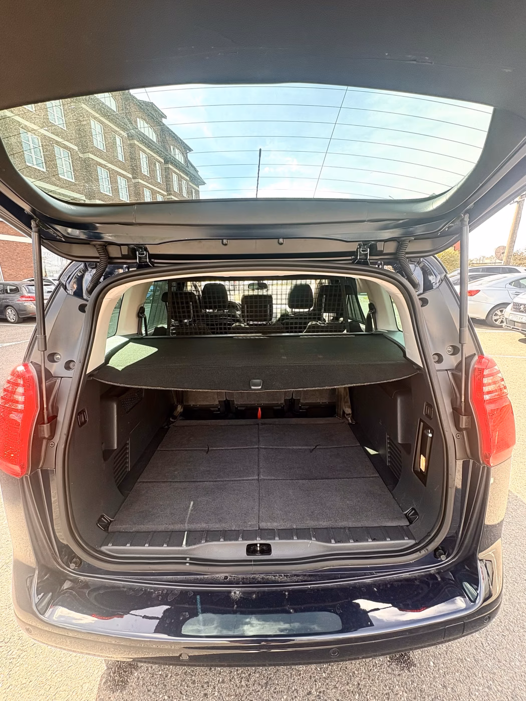 Peugeot 5008 фото 19