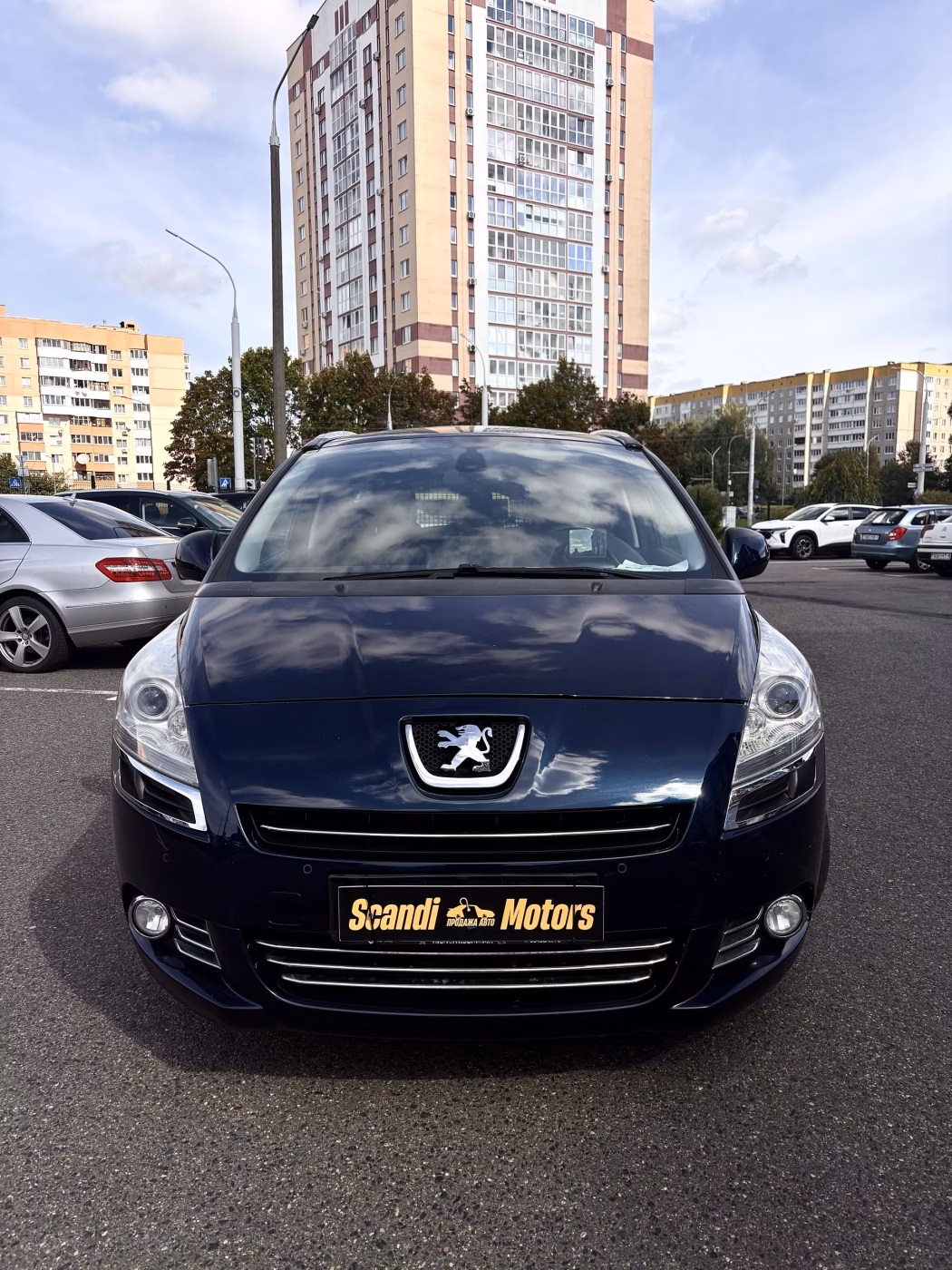 Peugeot 5008 фото 2