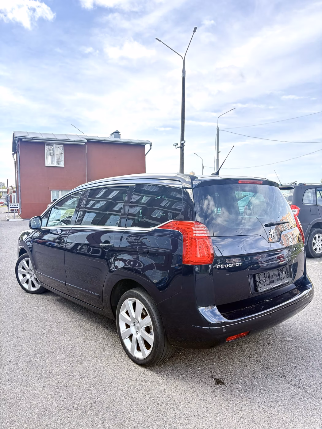 Peugeot 5008 фото 5