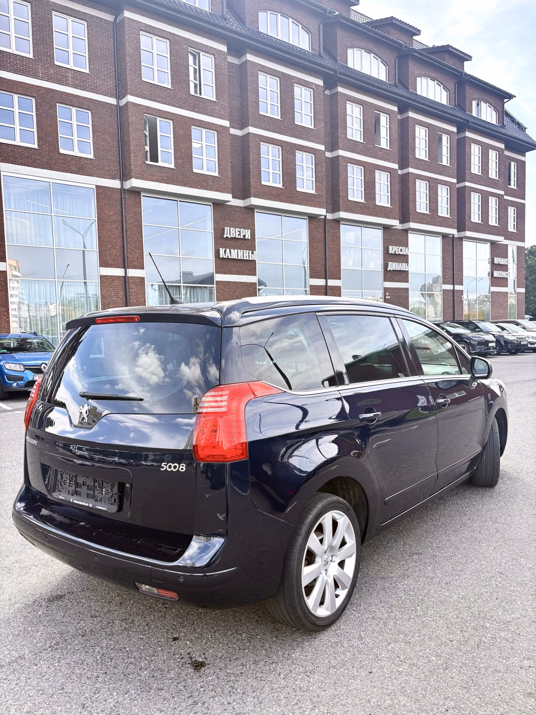 Peugeot 5008 фото 7