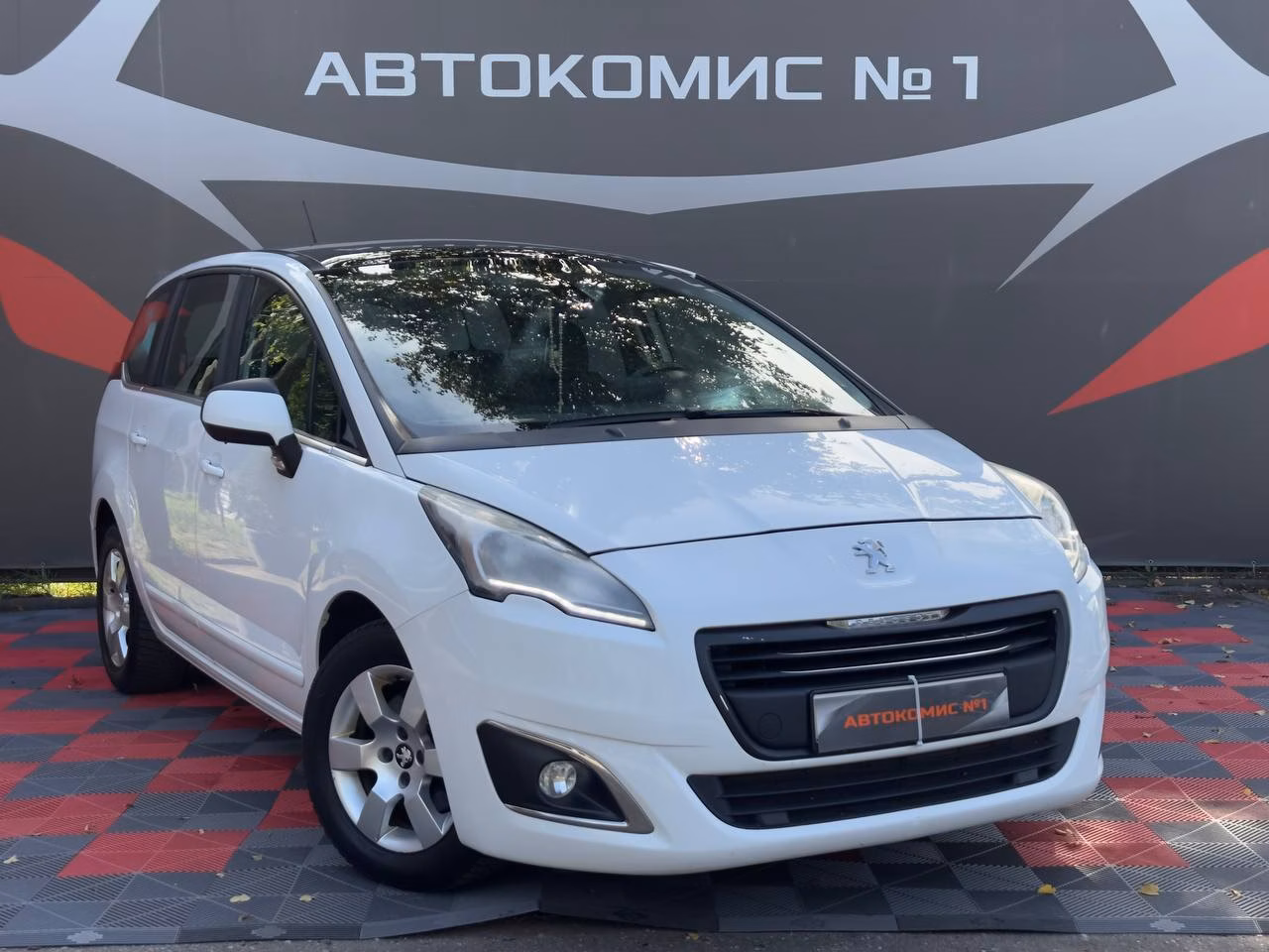 Peugeot 5008