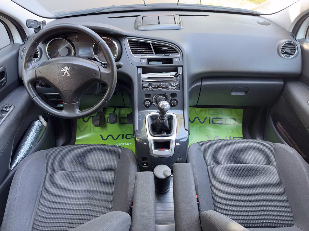 Peugeot 5008 фото 12