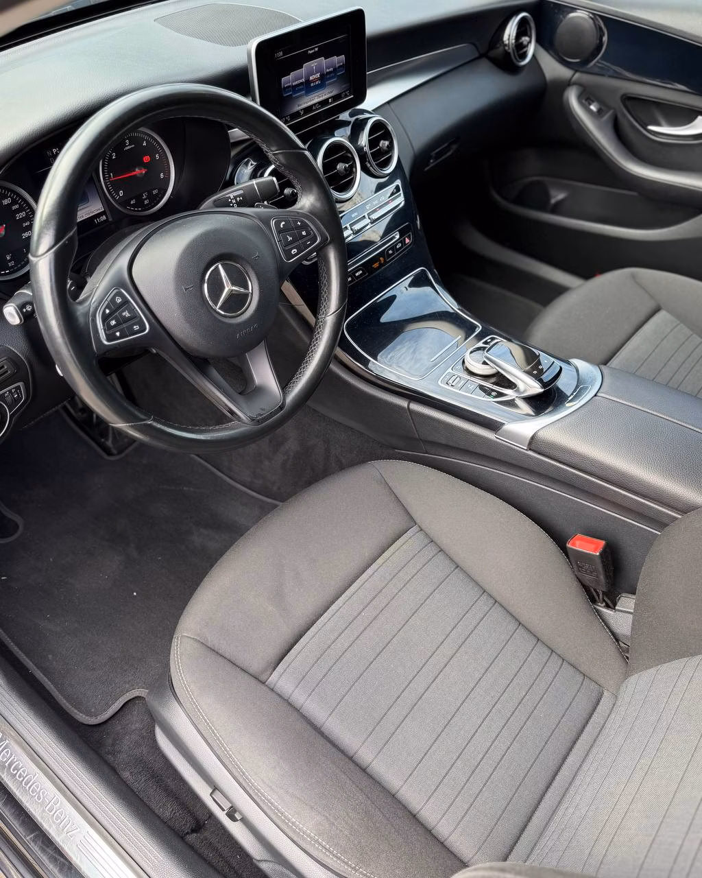 Mercedes-Benz C-Класс фото 11
