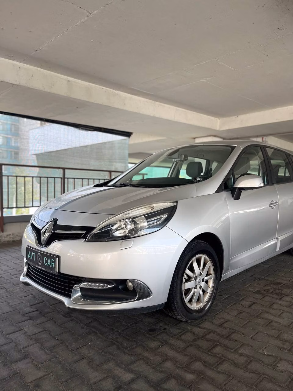 Renault Scenic фото 3