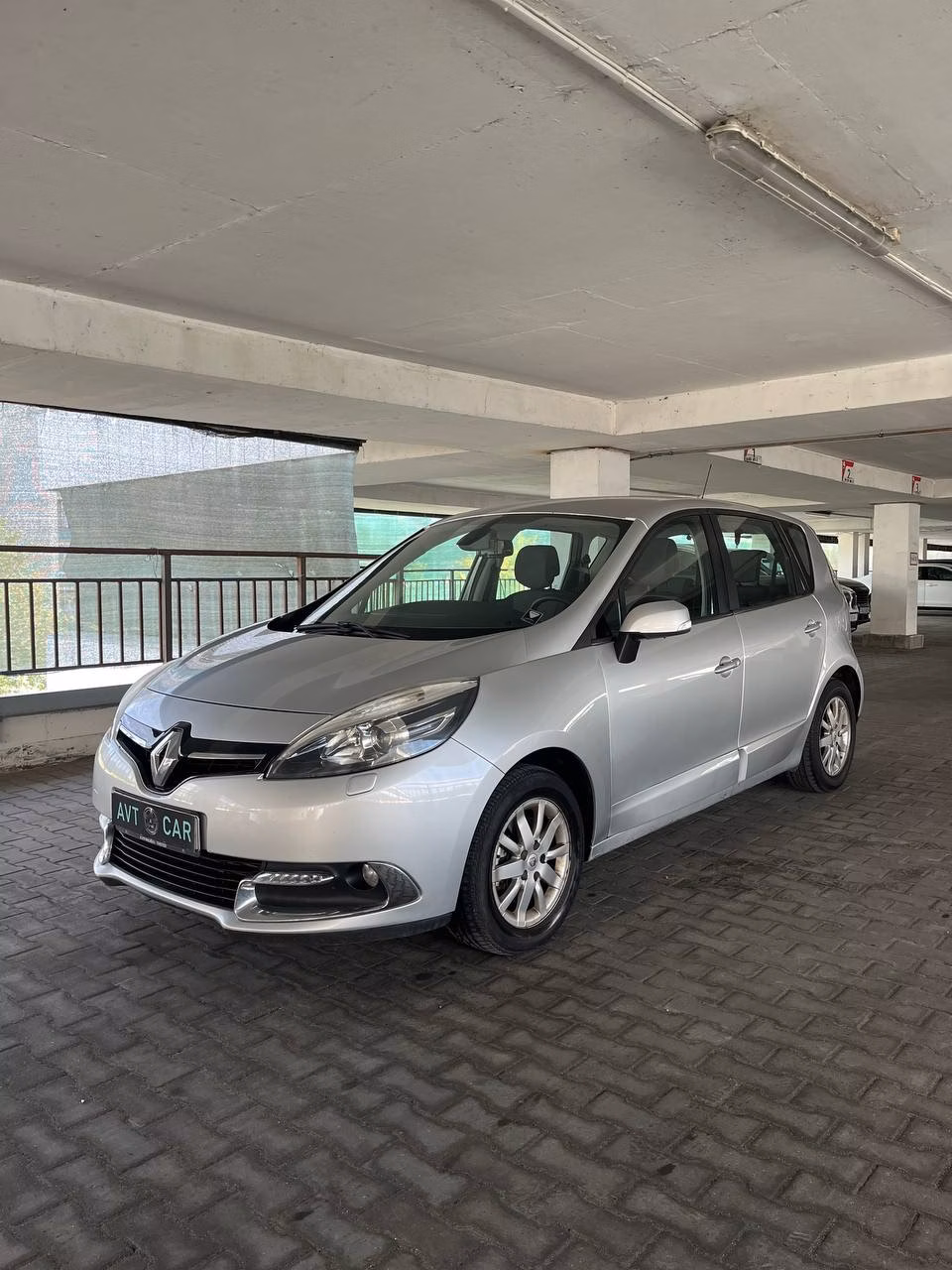 Renault Scenic фото 2