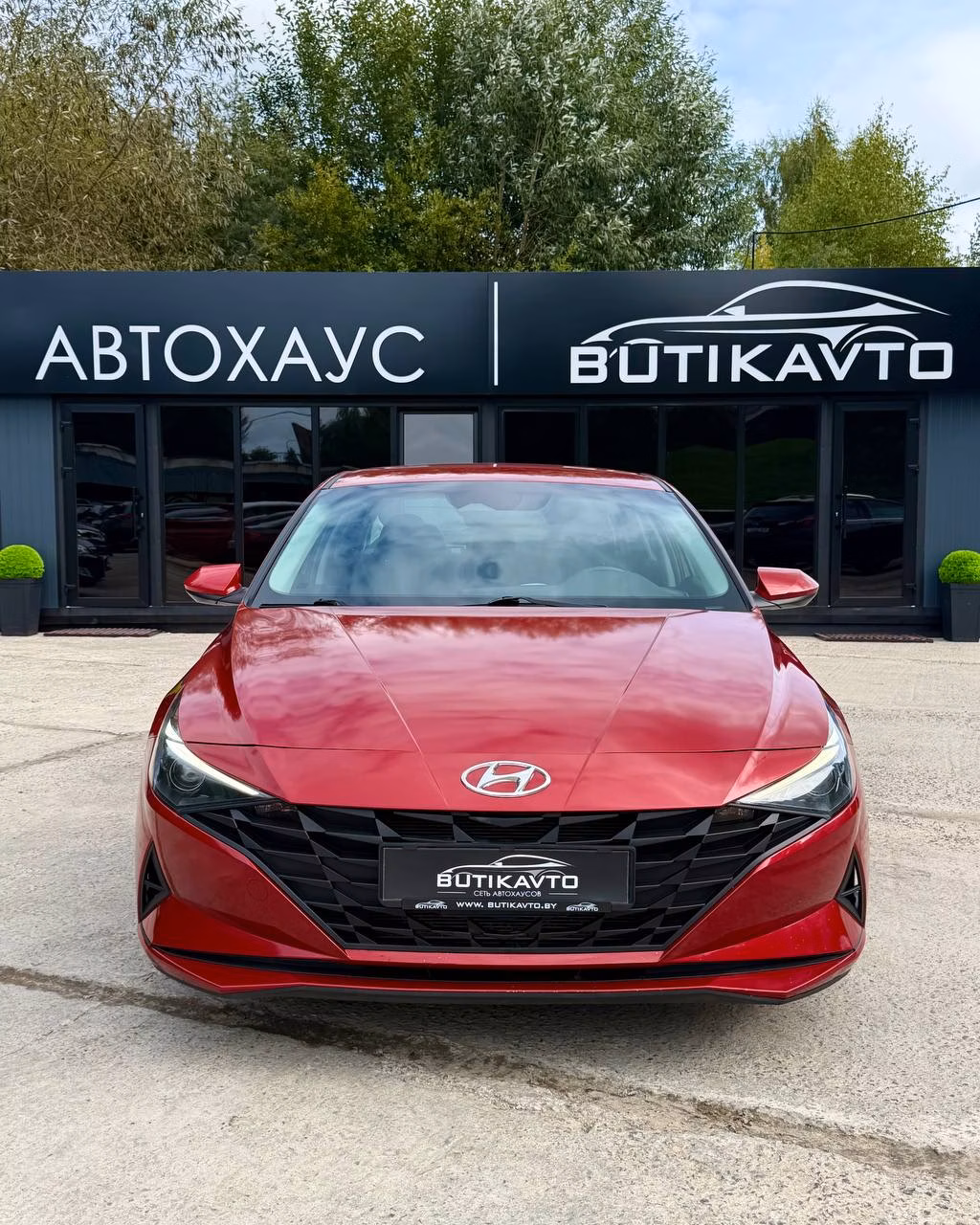 Hyundai Elantra фото 2