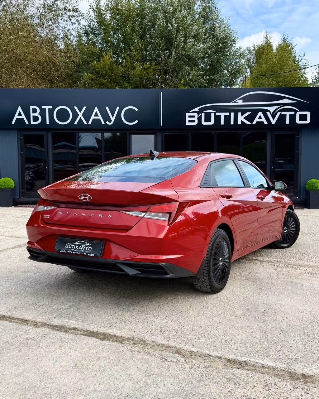 Hyundai Elantra фото 6
