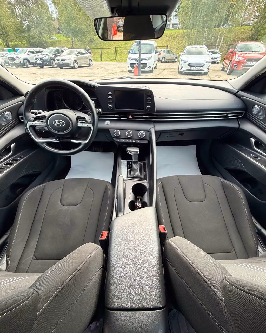Hyundai Elantra фото 7